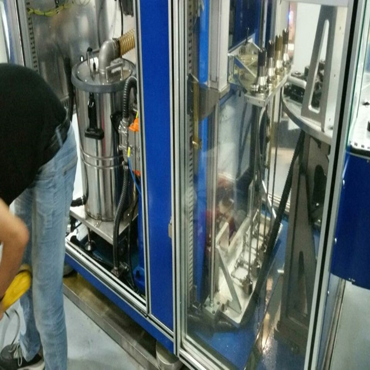 CYH(5.5-9.5KW)係列三相工業吸塵器使用現場